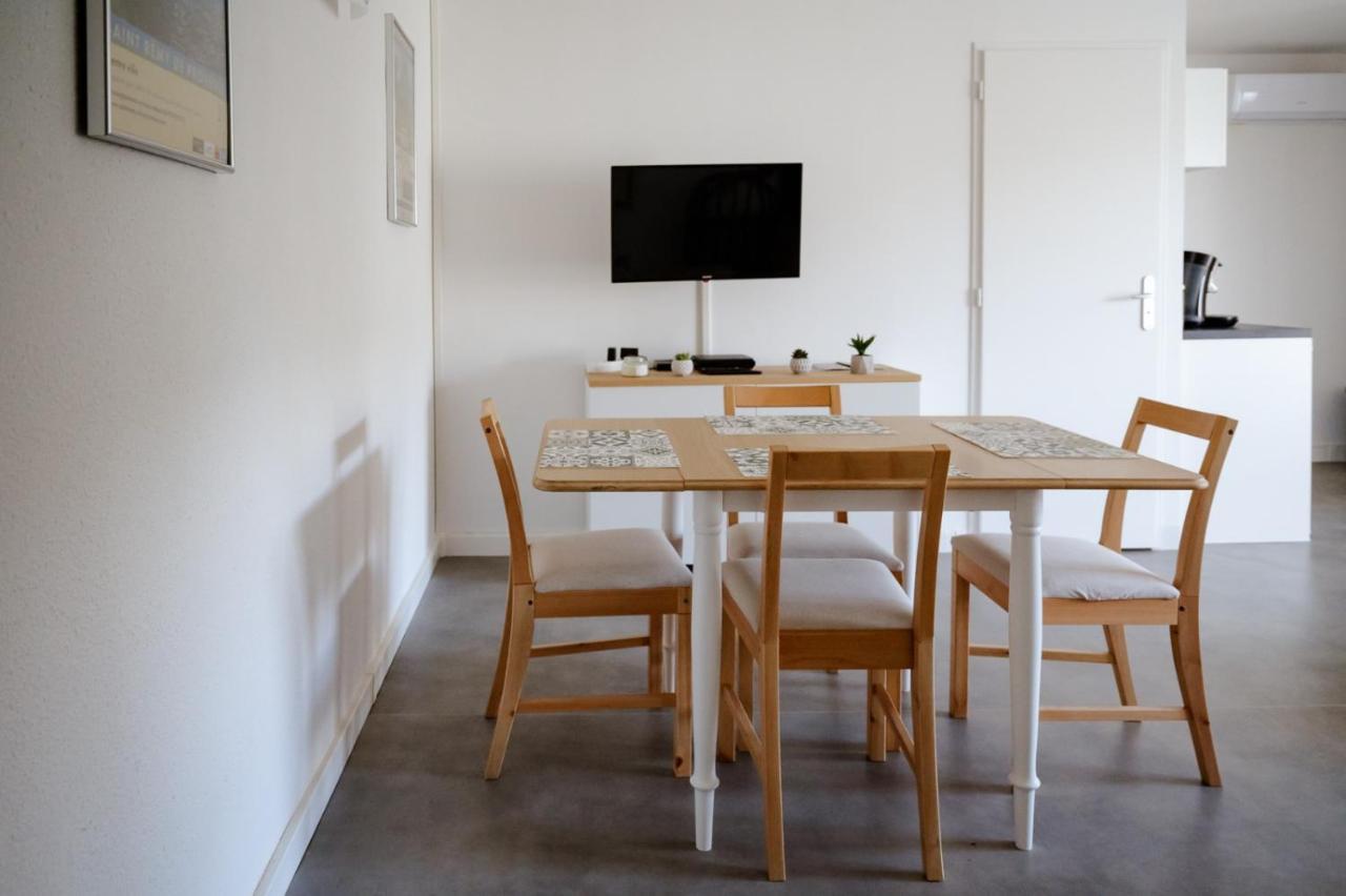 לה בו דה פרובנס Studio Meuble Vue Exceptionnelle מראה חיצוני תמונה